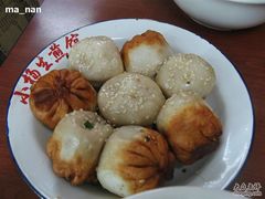 超怀旧的铁盘+生煎=小杨-小杨生煎(黄河路店)