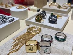 -LADY FAFA(巨鹿路陕西南路路口店)