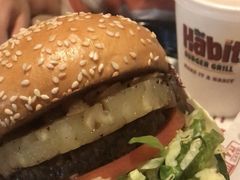 -The Habit Burger Grill 哈比特汉堡(复兴soho店)