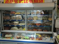 自助取餐区-张记炸串肠粉