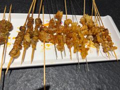 -卞二小串·鹤岗烧烤·坑烤(永定路店)