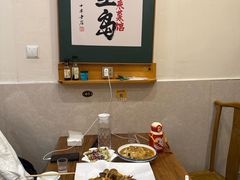 -东来菜馆•手抓海鲜家常菜•海鲜锅贴