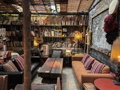 -城墙外BAR