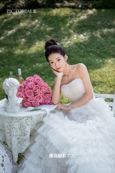 -黑马婚纱摄影