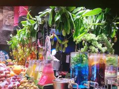 -雍容荟帝王蟹活龙虾展台自助(IFS黑金店)