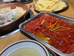 -洱火云南酸菜牛肉火锅(石景山当代商城店)