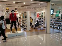 -hotwind热风(世纪东方广场店)