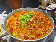 -万重锦·人文川菜馆(骡马市店)