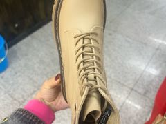 -浙江华贸鞋业服饰城