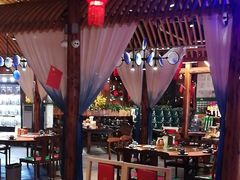 -老滇山寨•云南特色菜•地方菜•民族风情歌舞表演(金碧店)