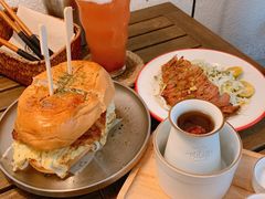 猪扒包-甘单茶事小馆(洋河店)