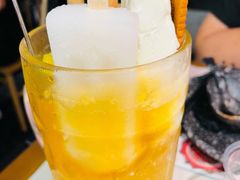 创·世纪菠萝菠萝冰-哥老官重庆美蛙鱼头(宝山龙湖店)