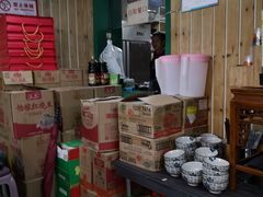 -内蒙焖面大盆骨餐馆(山大路店)