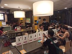 等位区-麦当劳(帝豪店)