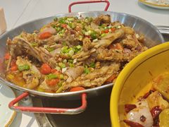 -休记光头香辣蟹干锅(绵竹店)