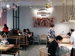 大堂-必胜客(百联又一城店)