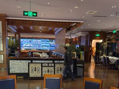 -八府香鸭·啫啫煲(华山路店)