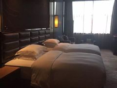 -中山利和希尔顿酒店