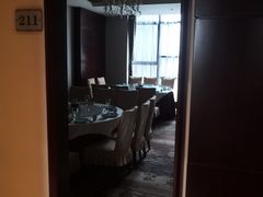 -锦龙国际酒店(天津奥体中心华苑地铁站店)