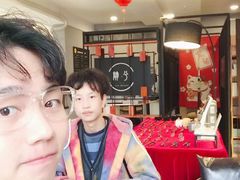 -肆兮眼镜·蔡司·徕卡战略合作店(大坪店)