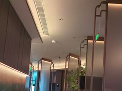 -新白鹿餐厅(滨江银泰店)