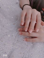 -UGIRL有个美甲