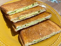 咖椰吐司-HELLO 27 意面·沙拉·帕尼尼