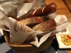 -皇冠自酿啤酒坊(中国红街5号楼店)