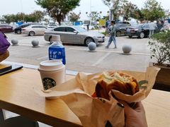 -星巴克(中山服务区西区店)