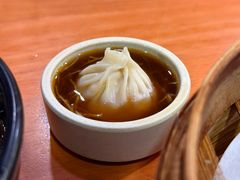 -莱莱小笼·乔艾
