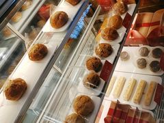 -西树泡芙(湖滨银泰in77B区店)