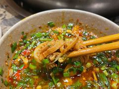 -肖肖酸萝卜鱼火锅(总店)