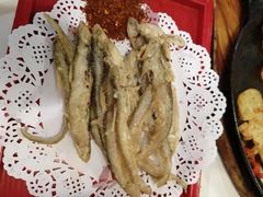 -阿瓦山寨·湘菜现炒·剁椒鱼头王(咸阳总店)