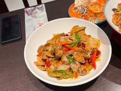 -川流不息·地道川菜·小龙虾(松东路店)