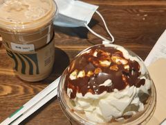 -星巴克(上海虹桥新天地二店)