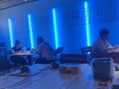 -肥肥虾庄·金牌油焖大虾(杨园滨江时代walk店)