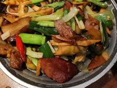 -黑鸡小馆(金源店)