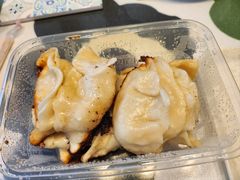 -黄阿姨锅贴大王(万航渡路店)