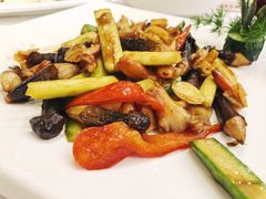 鲜芦笋鸡松菌炒兰-朱仔记食府(江南大道店)