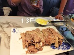 手抓羊肉-伊帆食府·青海地方特色美食