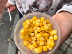 开心乐园餐配小玉米-麦当劳(欢乐谷店)