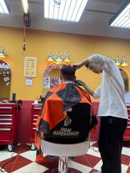 -Devilhands Barbershop男士理容店