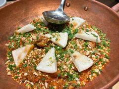 铜锅饵块油焖鸡-一坐一忘云南菜(卓悦中心)