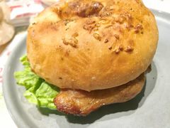 -必胜客(海滨店)