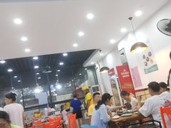 大堂-老何家后安粉·糟粕醋海鲜火锅(三亚湾椰梦长廊店)