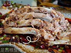 -石磨豆花家常菜·牦牛排土火锅