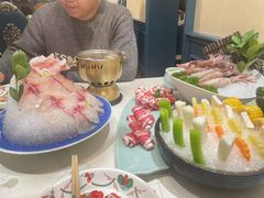 -靓海海鲜火锅(水上湖边观景店)