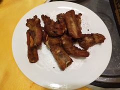蒜香排骨-东方之猪四更烤乳猪(金垦总店)