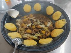-粘豆包柴火铁锅炖