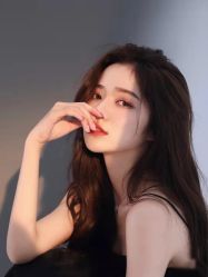 点击看大图 -定格摄影·轻奢定制写真馆